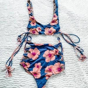 Acacia swimwear hibiscus set